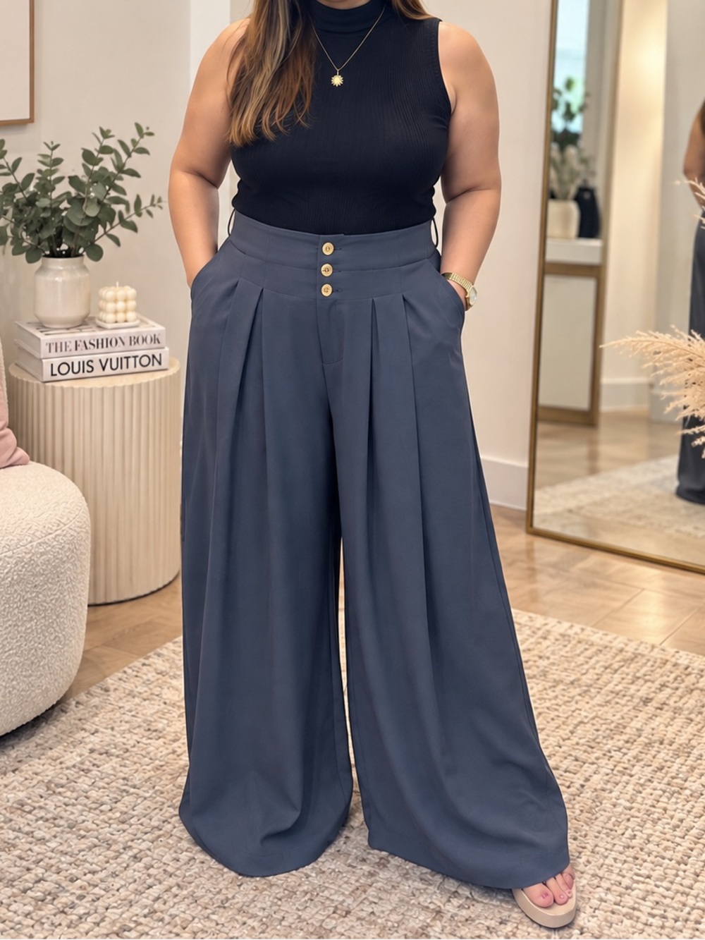 Wide-Leg High-Waist Pants in Gray